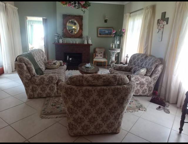 4 BEDROOM HOUSE FOR SALE IN GANSBAAI CENTRAL